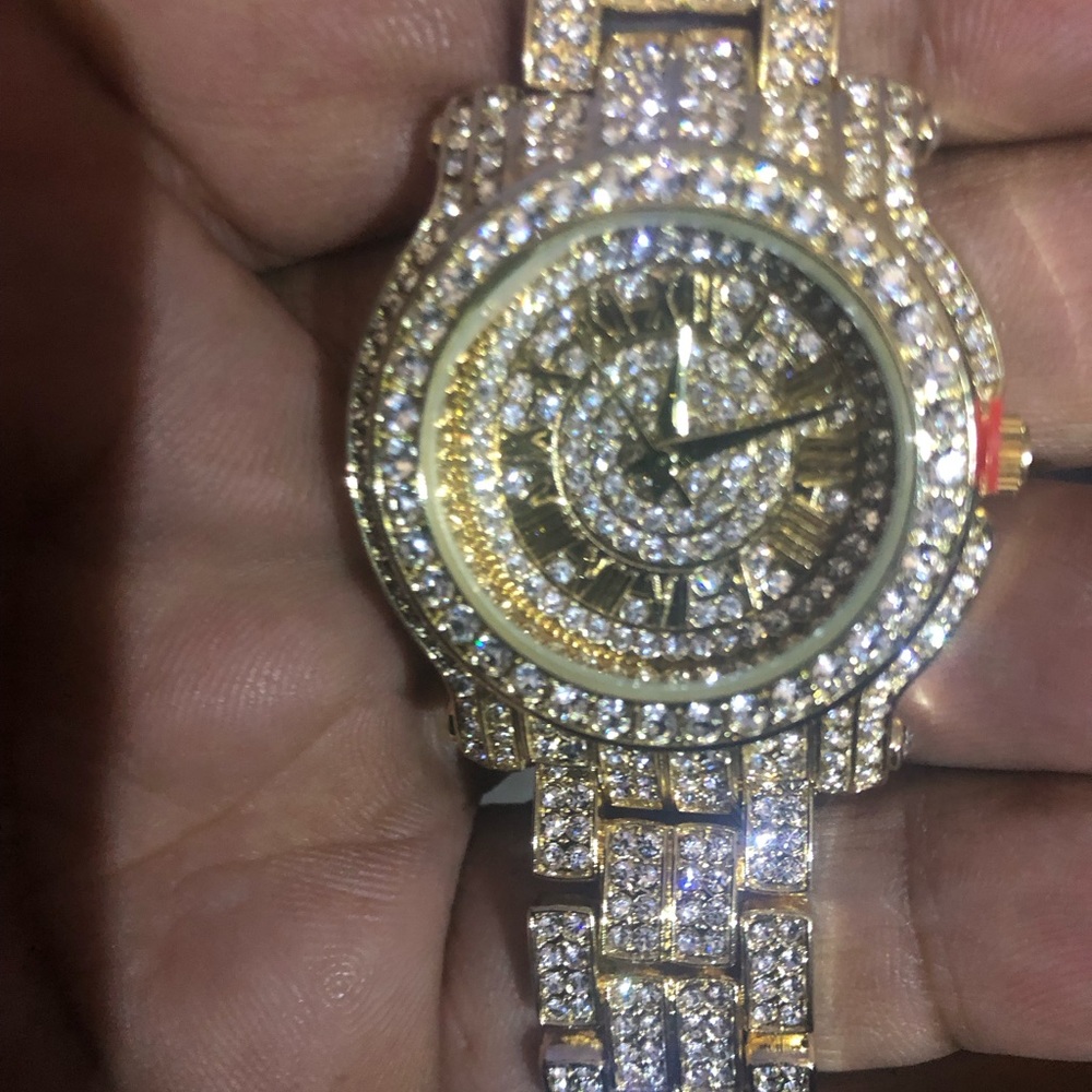 Woman diamond watch